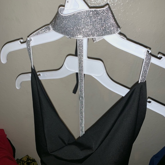 Cute dress! Sparkle wrap neck sparkle thigh - Picture 4 of 10